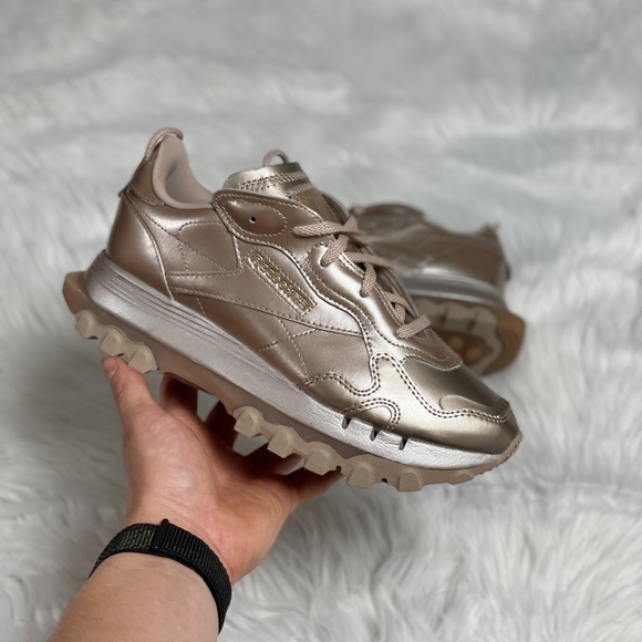 Reebok Cardi B Classic Leather Low Womens Casual Shoes Gold GW2633 NEW Multi Sz - Picture 1 of 8